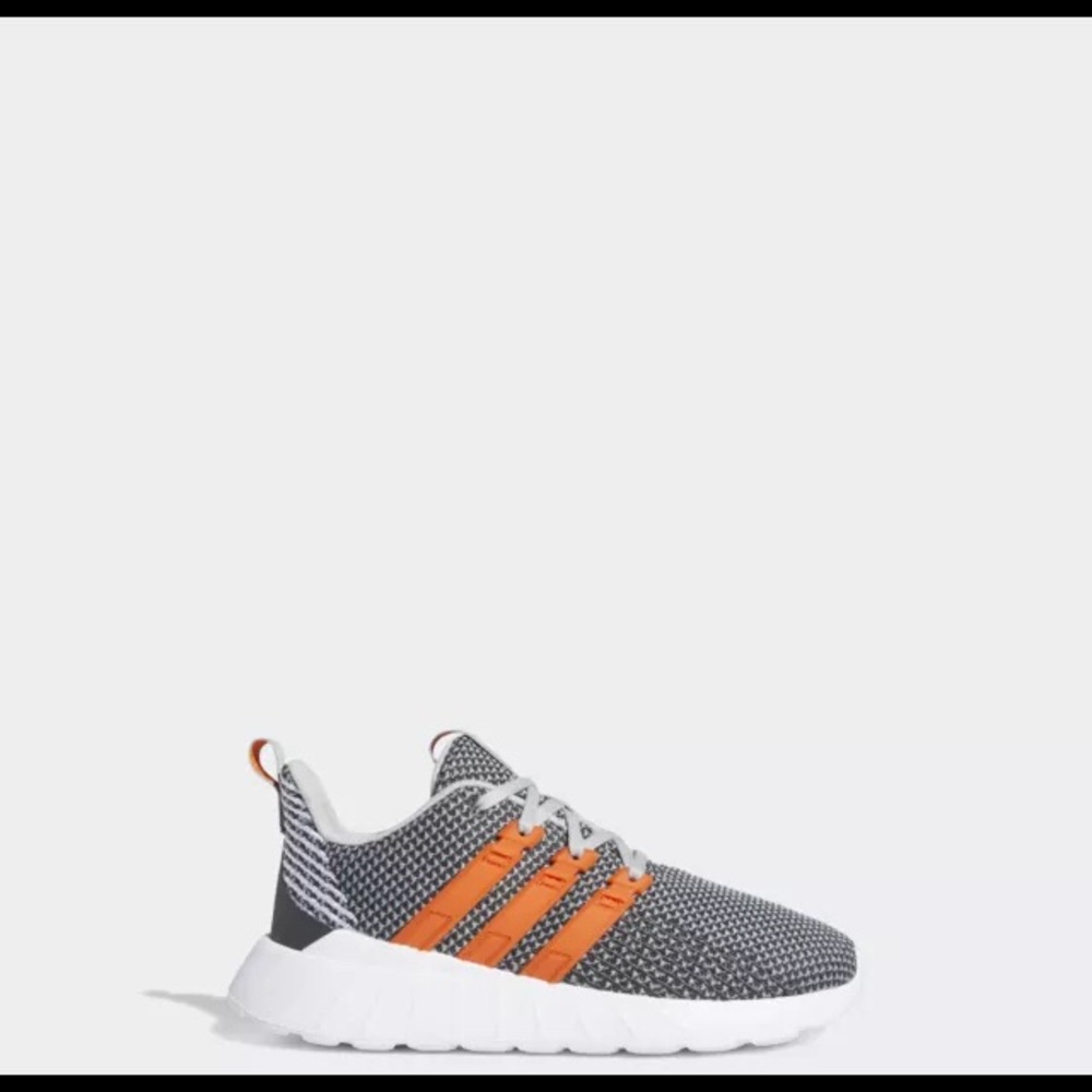 Adidas original Questar